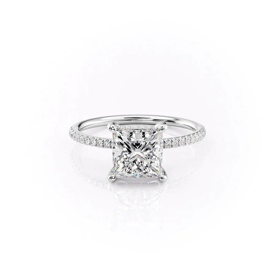 The Pave Crown Kamellie Set With A 1.0 Carat